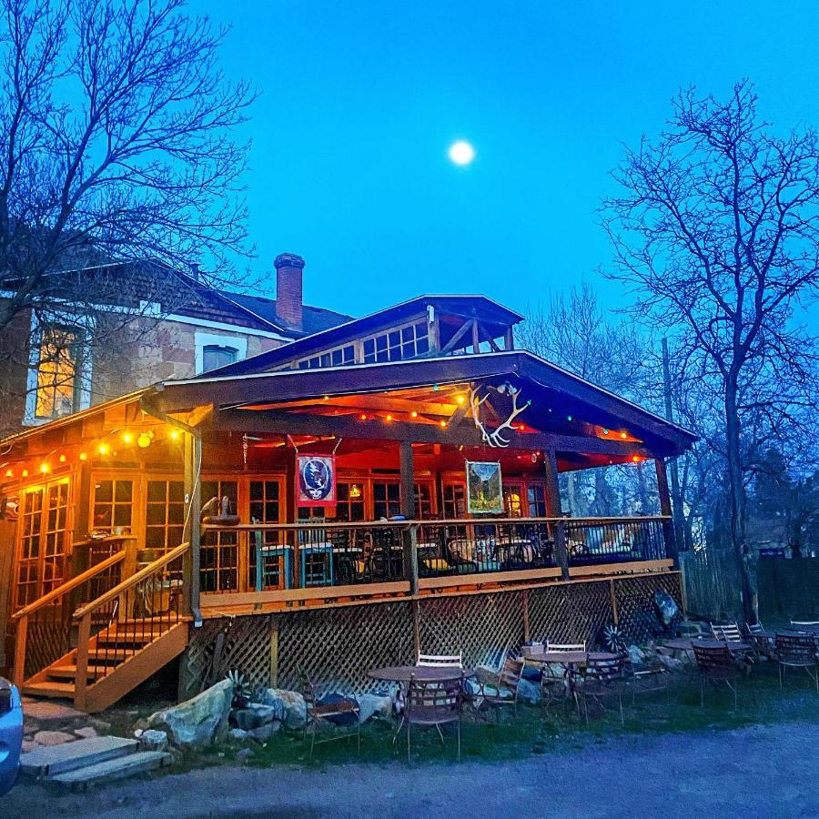 Cliff House Lodge And Hot Tub Cottages 莫里森 外观 照片