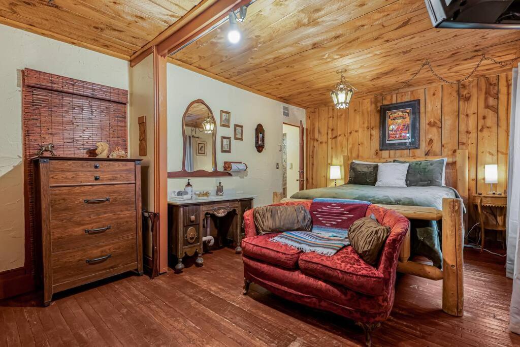 Cliff House Lodge And Hot Tub Cottages 莫里森 外观 照片