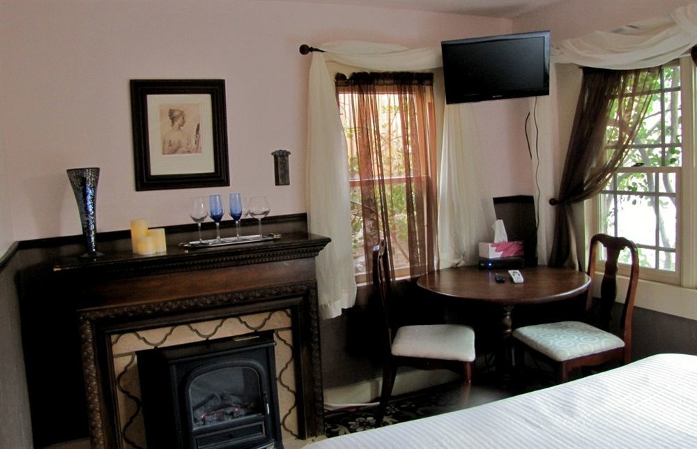 Cliff House Lodge And Hot Tub Cottages 莫里森 外观 照片